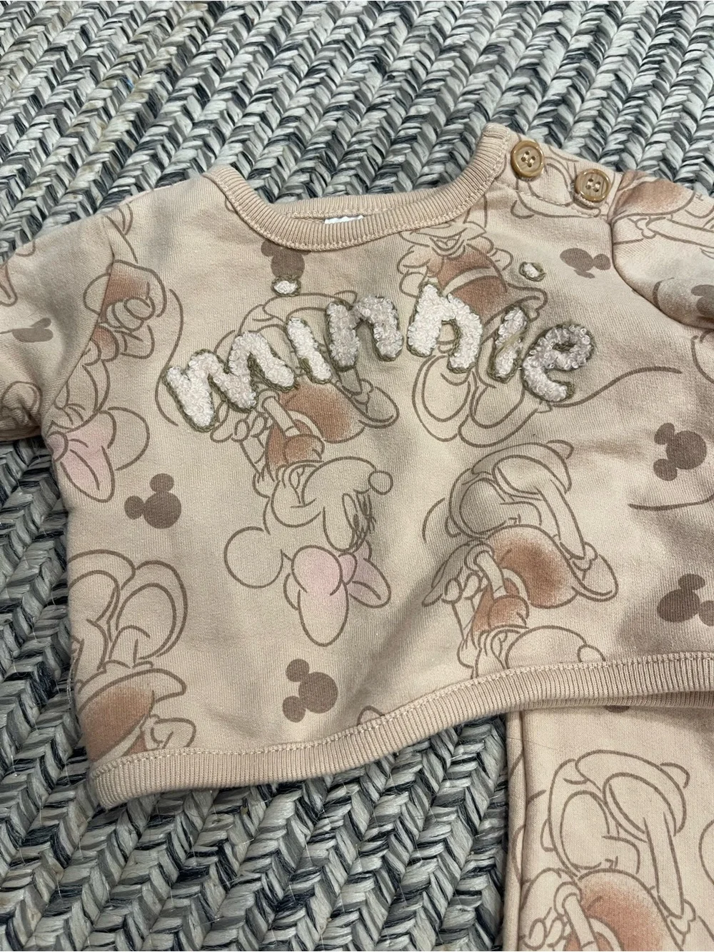 Disney minnie subtle